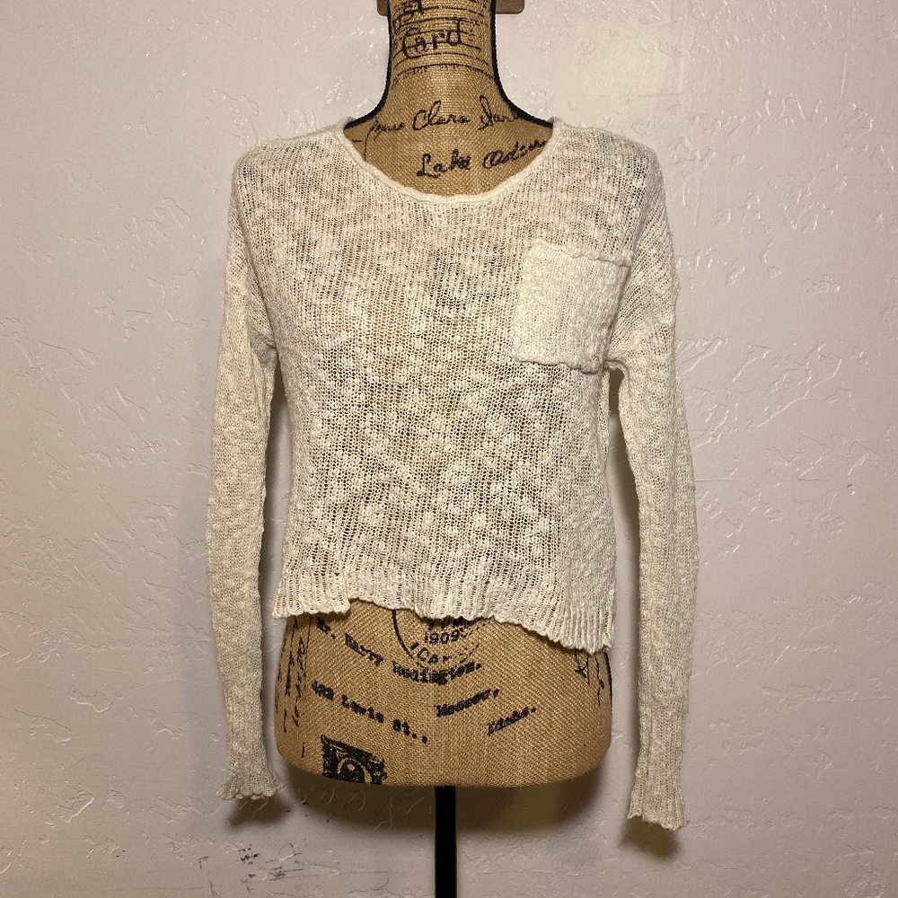 Hollister cropped, crochet style blouse, size M/L